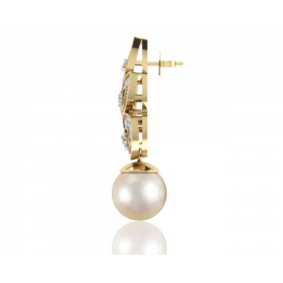 Aarna Pearl & Diamond Earrings